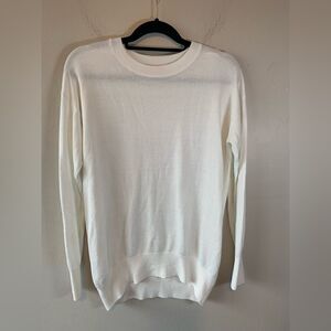 Isaac Mizrahi white sweater size L